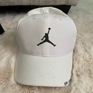 YOUTH white Jordan hat